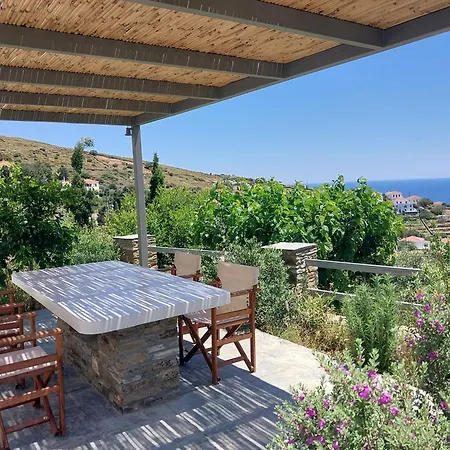 Spiti Sea View Neoclassical House In Casa de Férias *