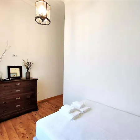 Spiti Sea View Neoclassical House In بيت للعطل