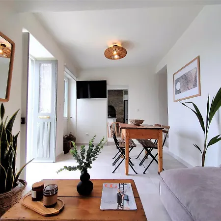 بيت للعطل Spiti Sea View Neoclassical House In *